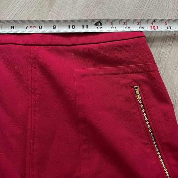 Loft Skirt in Rosebud zip pockets size 6 - Picture 5 of 10